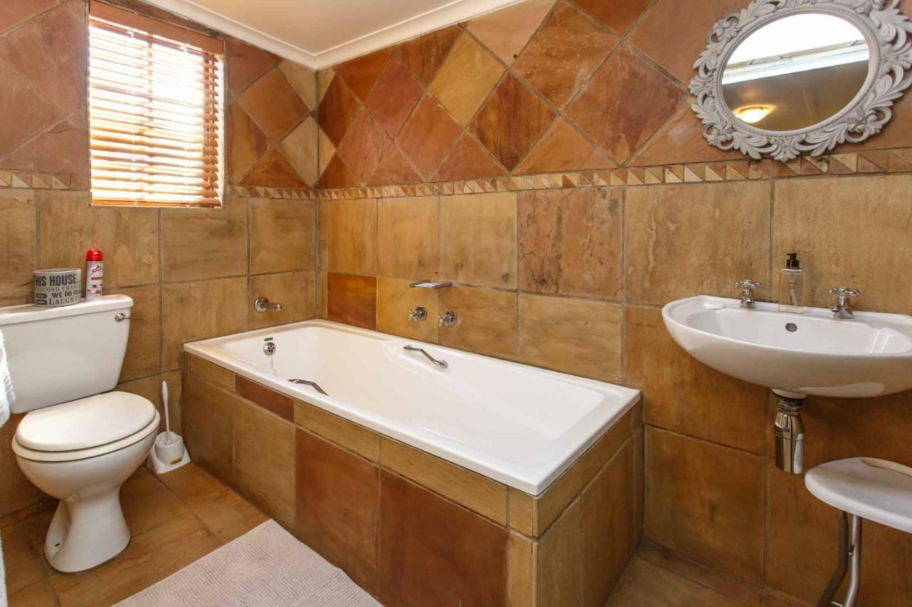 Hazenjacht Karoo Lifestyle - Spitzkop Apartamento Oudtshoorn Exterior foto