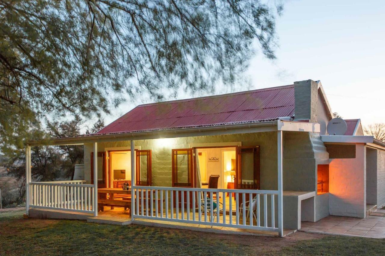 Hazenjacht Karoo Lifestyle - Spitzkop Apartamento Oudtshoorn Exterior foto